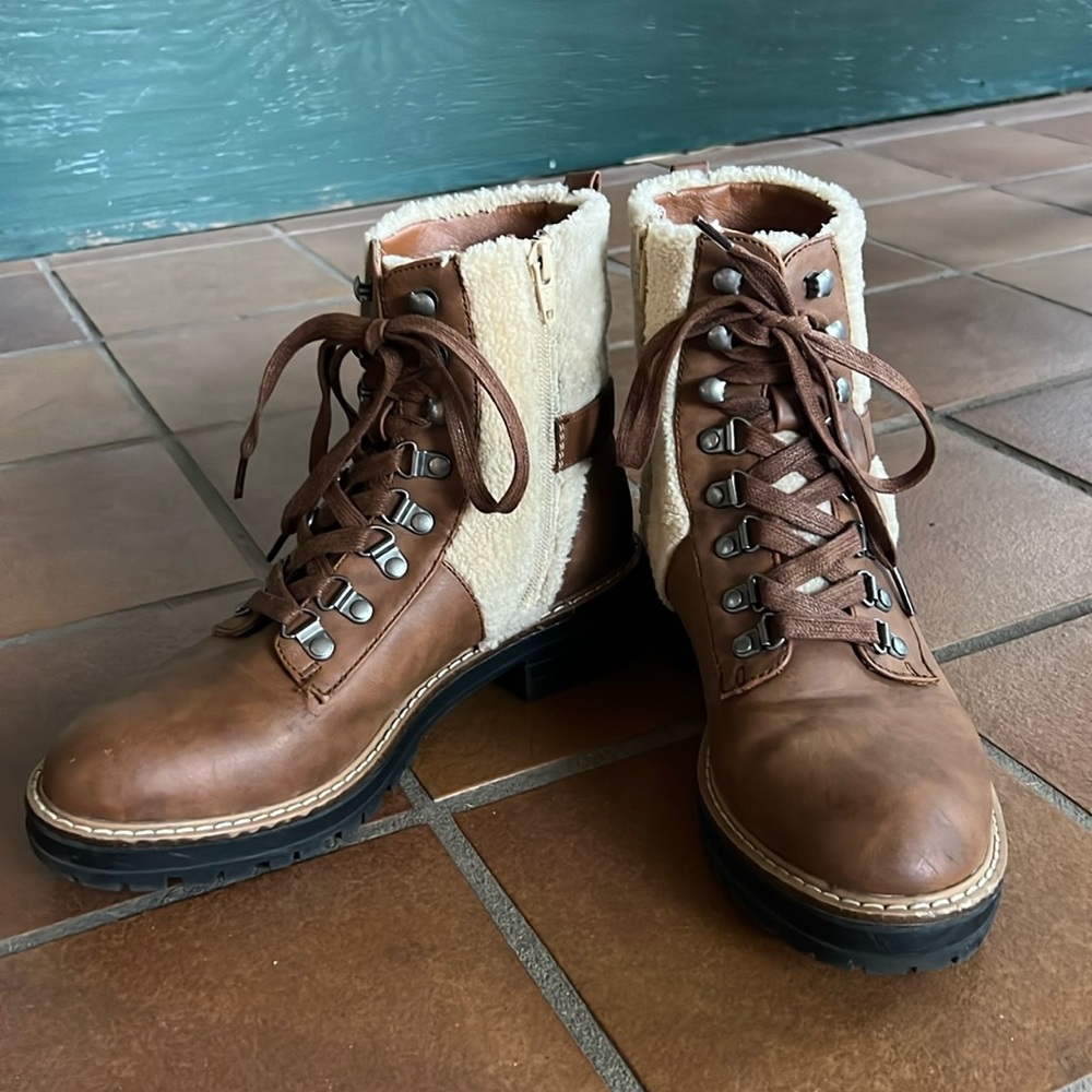 Faux fur and leather boots, slightly worn but still in great shape!